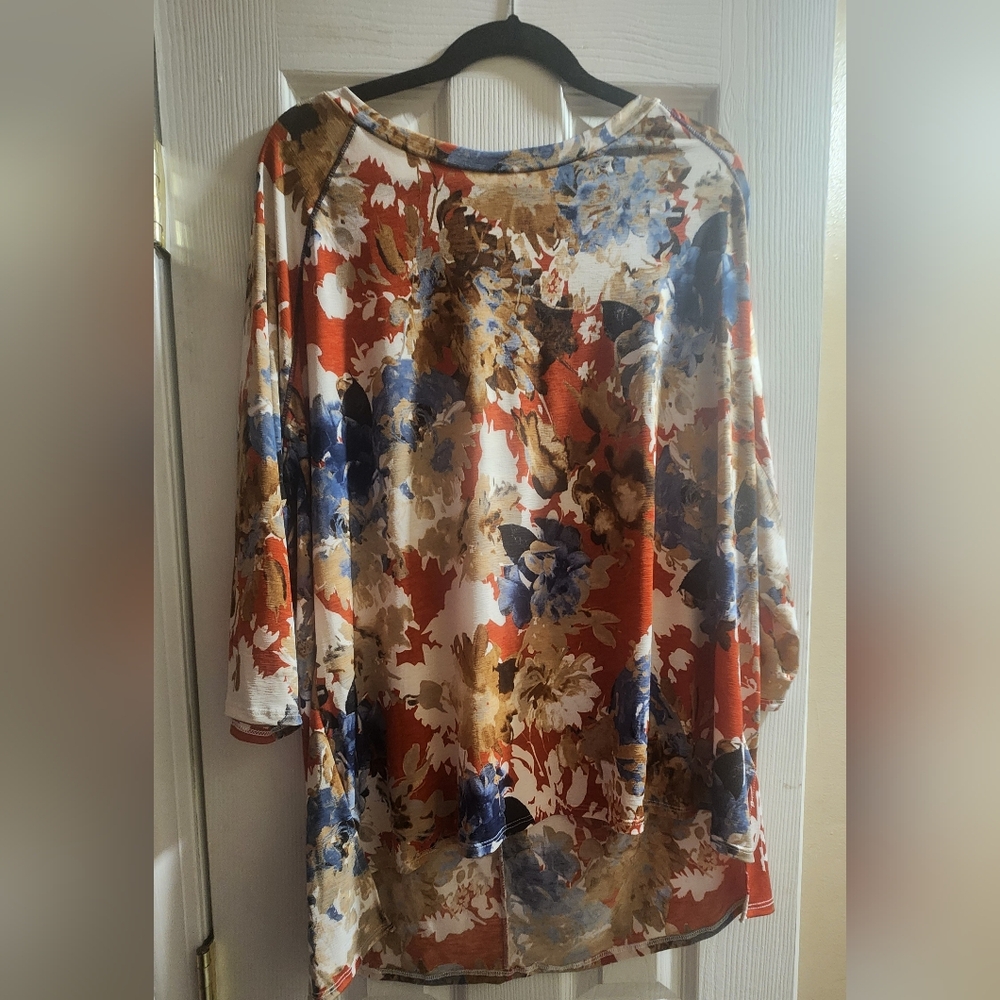 SEW in love BLOUSE, size 3x. Brand new with tags!